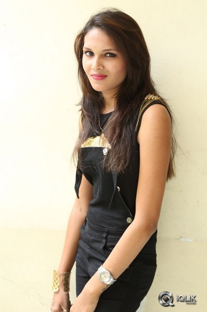 Angel-Singh-at-Anandham-Malli-Modalaindi-Movie-Date-Press-Meet